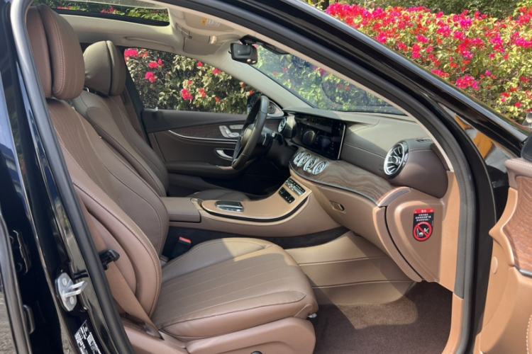 Used Mercedes-Benz E-Class 2023 Updated E 300 L Luxury Edition Interior 8