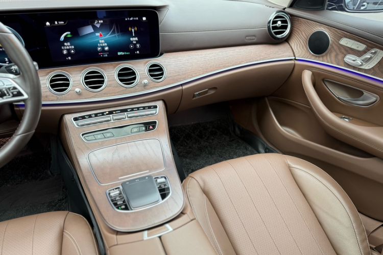 Used Mercedes-Benz E-Class 2023 E 300 L Stylish Model Interior 8