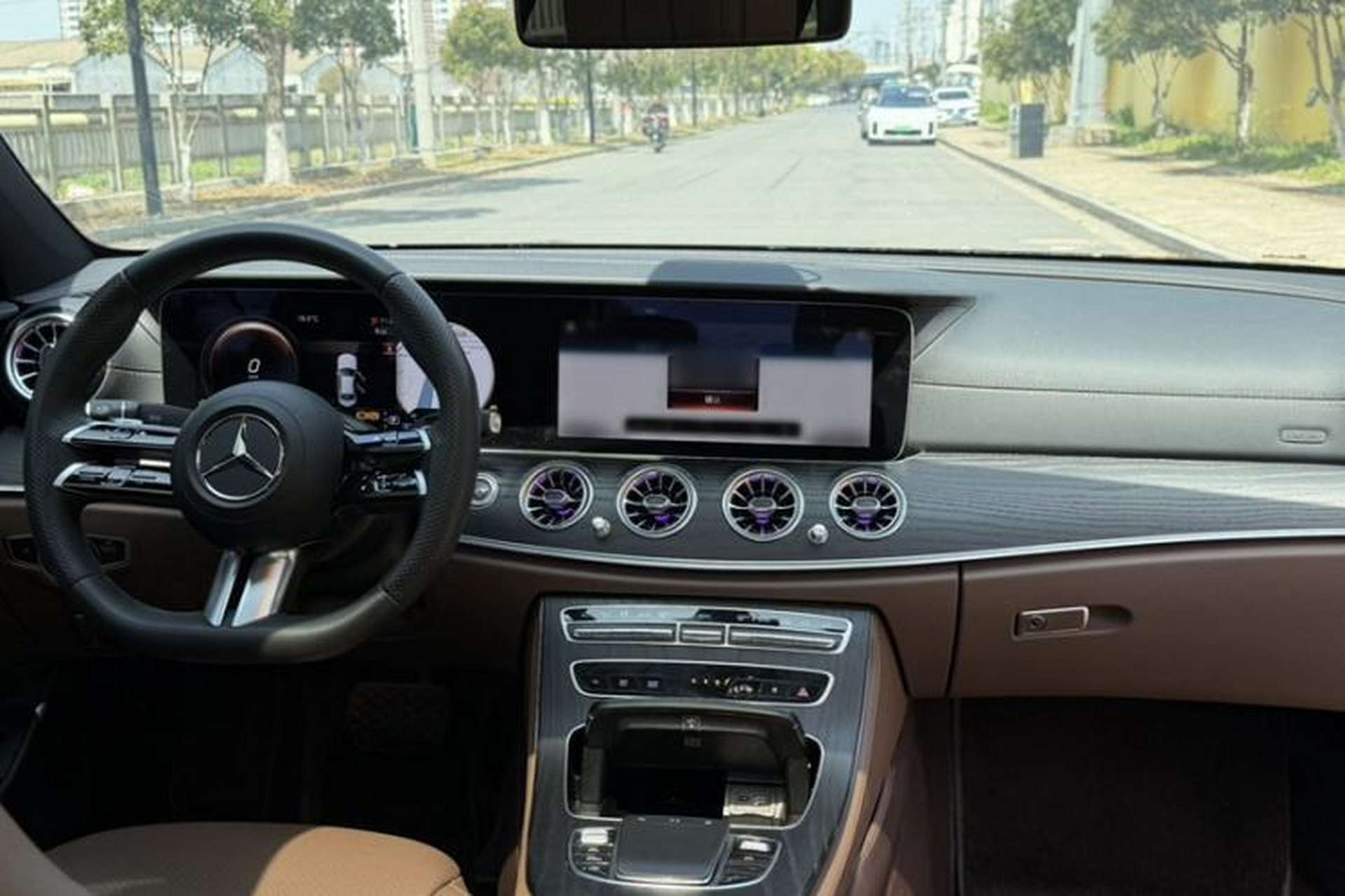 Used Mercedes-Benz E-Class 2023 E 300 L Sporty and Stylish Model Interior 8