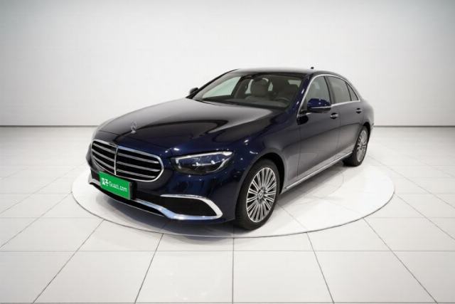 Mercedes-Benz E-Class 2023 Updated E 300 L Luxury Edition مستعملة