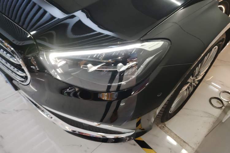 Used Mercedes-Benz E-Class 2023 Updated E 300 L Luxury Edition Left Front Headlight