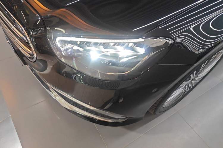 Used Mercedes-Benz E-Class 2023 E 300 L Luxury Model Left Front Headlight