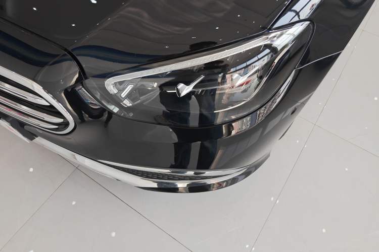 Used Mercedes-Benz E-Class 2023 Updated E 300 L Luxury Edition Left Front Headlight