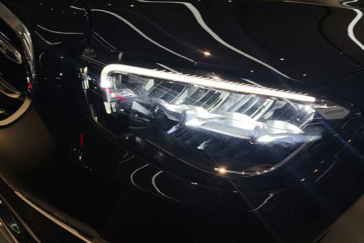 Used Mercedes-Benz E-Class 2023 Updated E 300 L Luxury Edition Left Front Headlight