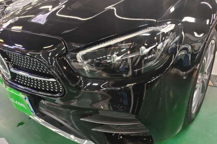 Used Mercedes-Benz E-Class 2023 E 300 L Sport Luxury Edition Left Front Headlight