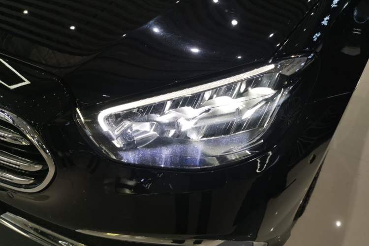 Used Mercedes-Benz E-Class 2023 E 300 L Luxury Model Left Front Headlight