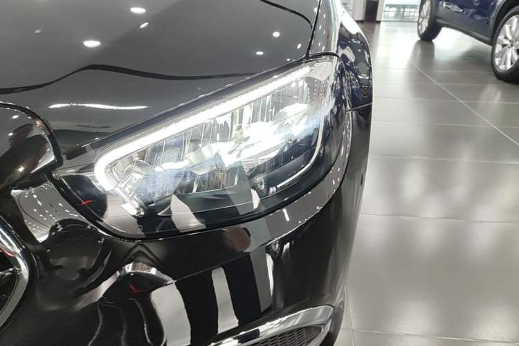 Used Mercedes-Benz E-Class 2023 Updated E 300 L Fashion Edition Left Front Headlight
