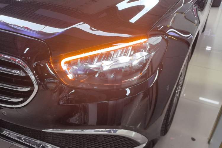 Used Mercedes-Benz E-Class 2023 Updated E 300 L Luxury Edition Left Front Headlight
