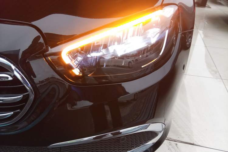 Used Mercedes-Benz E-Class 2023 Updated E 300 L Fashion Edition Left Front Headlight