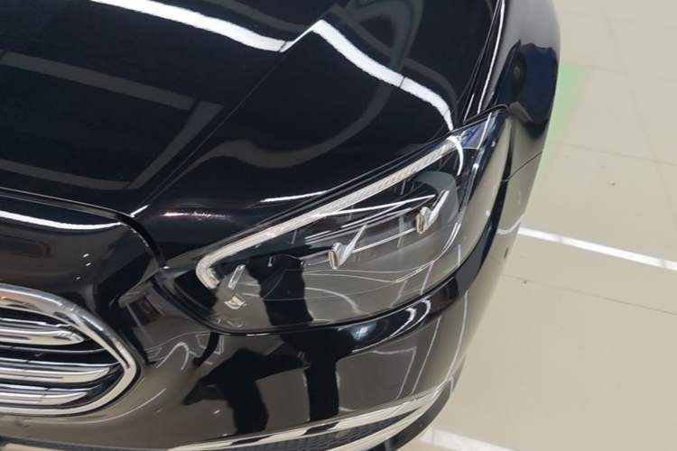 Used Mercedes-Benz E-Class 2023 E 300 L Luxury Model Left Front Headlight