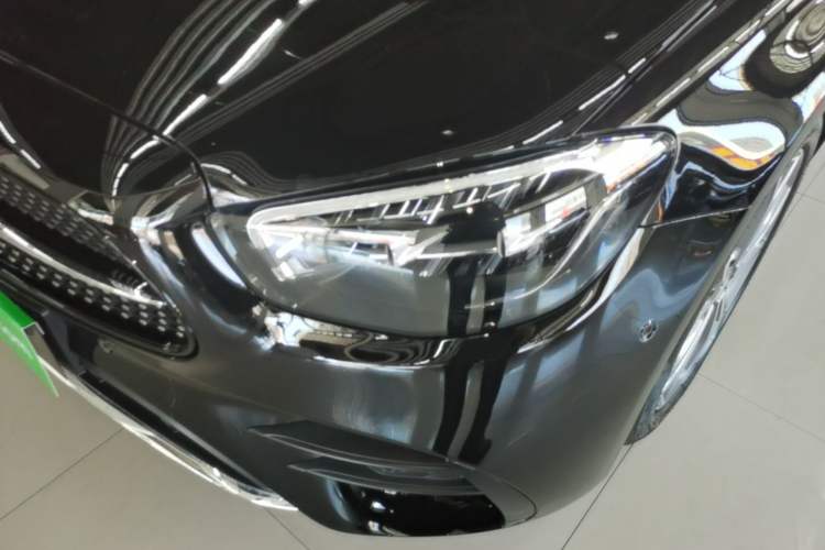 Used Mercedes-Benz E-Class 2023 E 300 L Sporty and Stylish Model Left Front Headlight