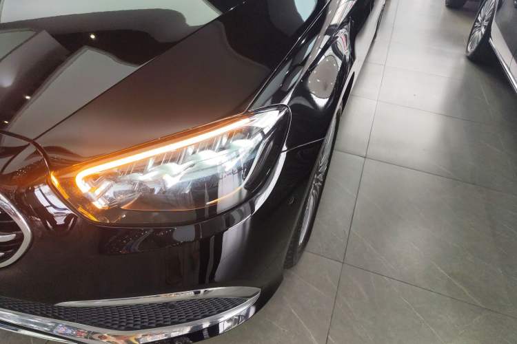 Used Mercedes-Benz E-Class 2023 E 300 L Luxury Model Left Front Headlight