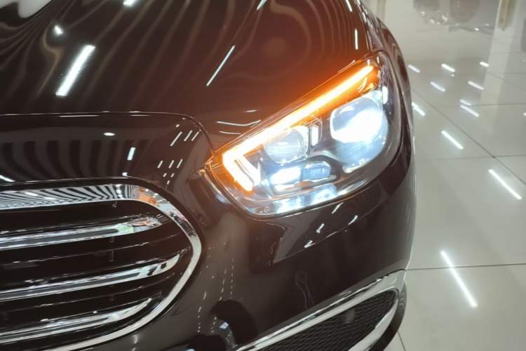 Used Mercedes-Benz E-Class 2023 Restyled E 300 L Sport Luxury Edition Left Front Headlight