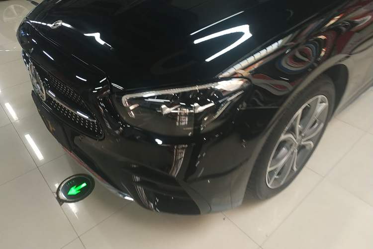 Used Mercedes-Benz E-Class 2023 Restyled E 300 L Sporty and Stylish Edition Left Front Headlight
