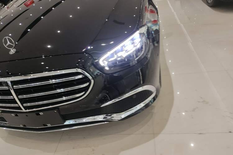 Used Mercedes-Benz E-Class 2023 Updated E 300 L Luxury Edition Left Front Headlight