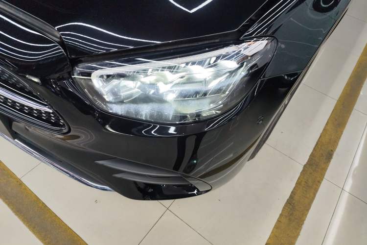 Used Mercedes-Benz E-Class 2023 Restyled E 300 L Sporty and Stylish Edition Left Front Headlight