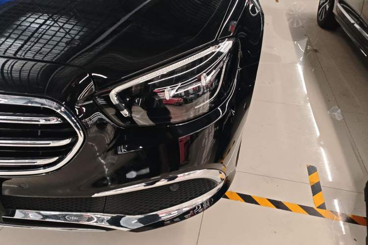 Used Mercedes-Benz E-Class 2023 E 300 L Stylish Model Left Front Headlight