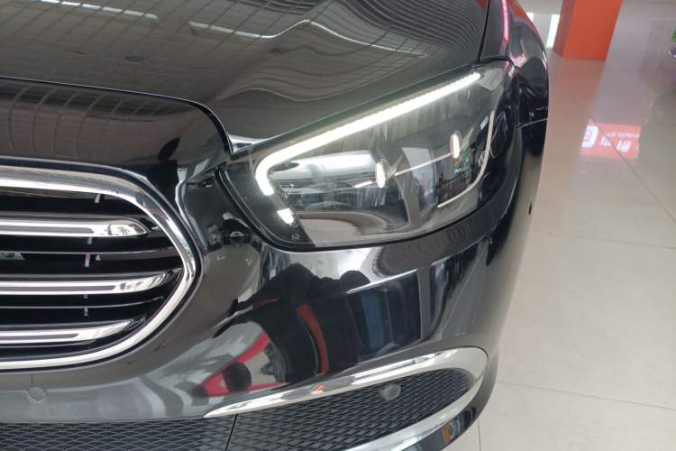 Used Mercedes-Benz E-Class 2023 Updated E 300 L Luxury Edition Left Front Headlight