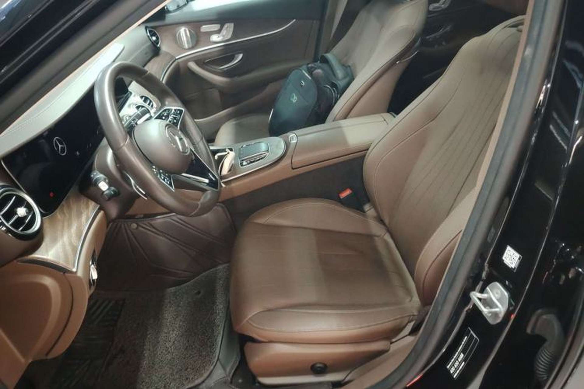 Used Mercedes-Benz E-Class 2023 Updated E 300 L Luxury Edition Left Front Seat