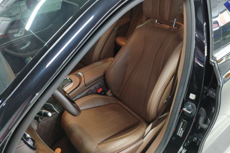 Used Mercedes-Benz E-Class 2023 Updated E 300 L Fashion Edition Left Front Seat
