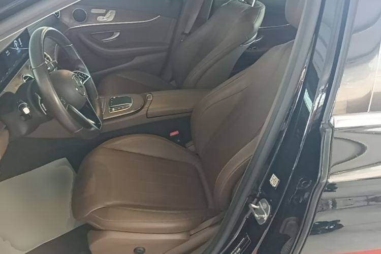 Used Mercedes-Benz E-Class 2023 Updated E 300 L Fashion Edition Left Front Seat