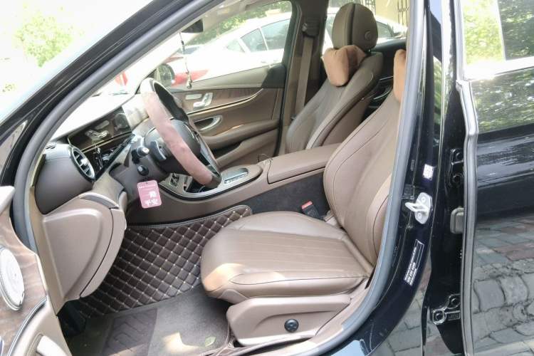 Used Mercedes-Benz E-Class 2023 Updated E 300 L Fashion Edition Left Front Seat