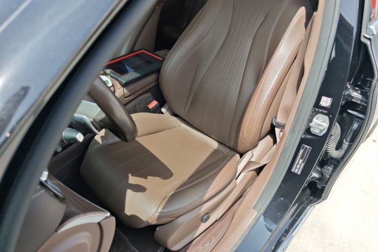 Used Mercedes-Benz E-Class 2023 Updated E 300 L Fashion Edition Left Front Seat