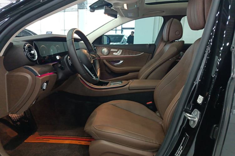 Used Mercedes-Benz E-Class 2023 Updated E 300 L Fashion Edition Left Front Seat