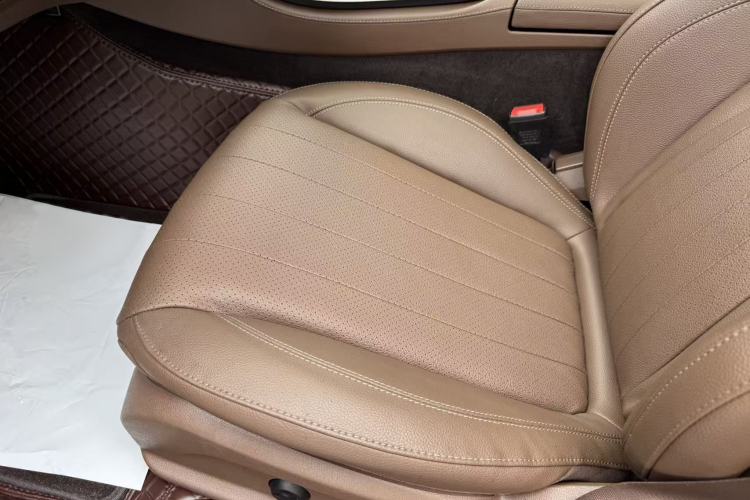 Used Mercedes-Benz E-Class 2023 Updated E 300 L Fashion Edition Left Front Seat