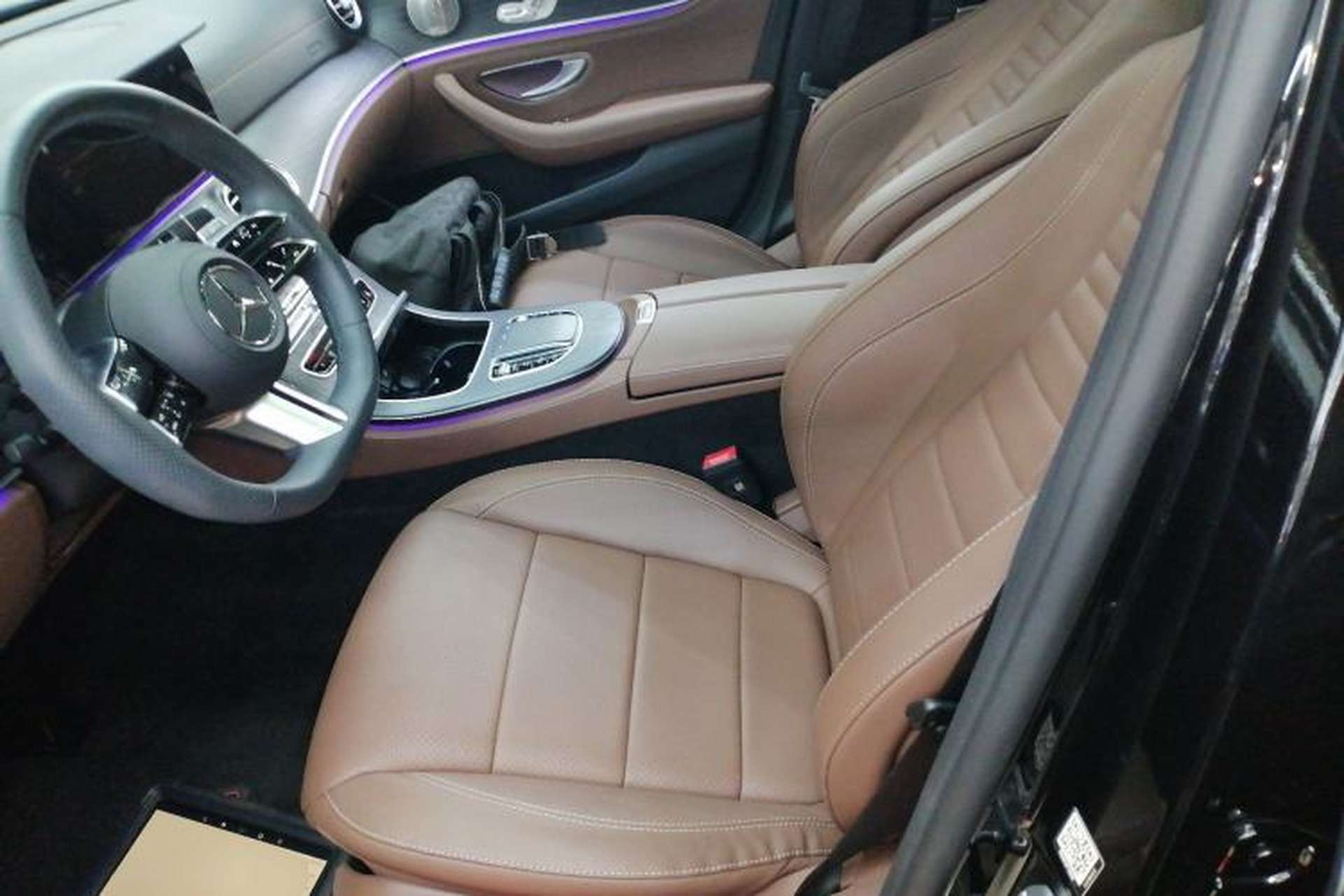 Used Mercedes-Benz E-Class 2023 Restyled E 300 L Sport Luxury Edition Left Front Seat