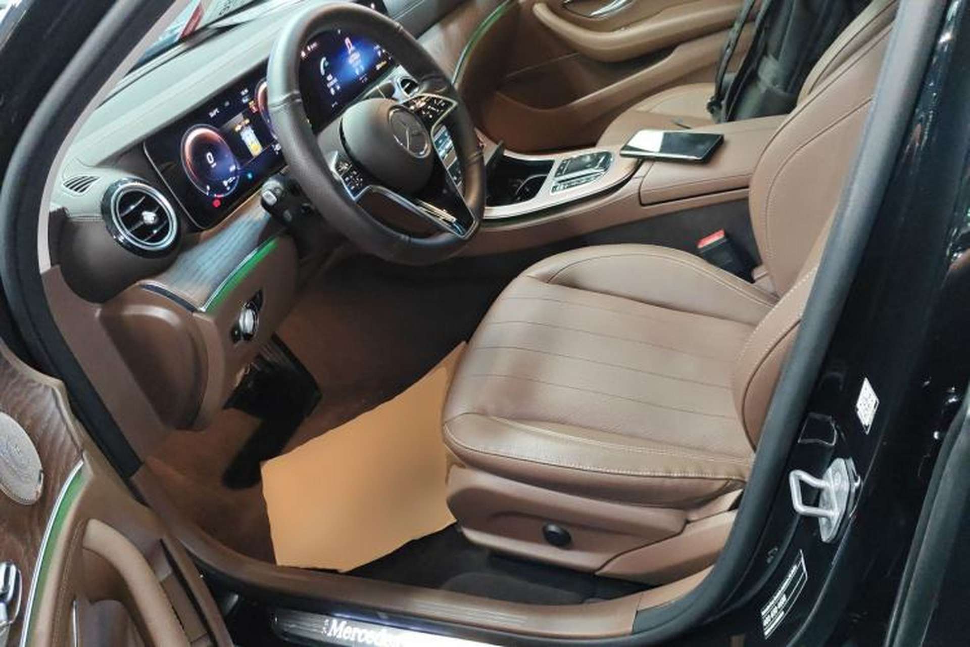 Used Mercedes-Benz E-Class 2023 Updated E 300 L Luxury Edition Left Front Seat