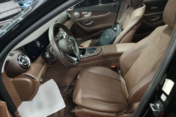 Used Mercedes-Benz E-Class 2023 Updated E 300 L Fashion Edition Left Front Seat