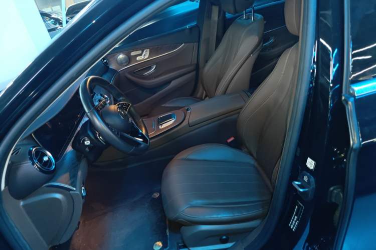 Used Mercedes-Benz E-Class 2023 Updated E 300 L Fashion Edition Left Front Seat