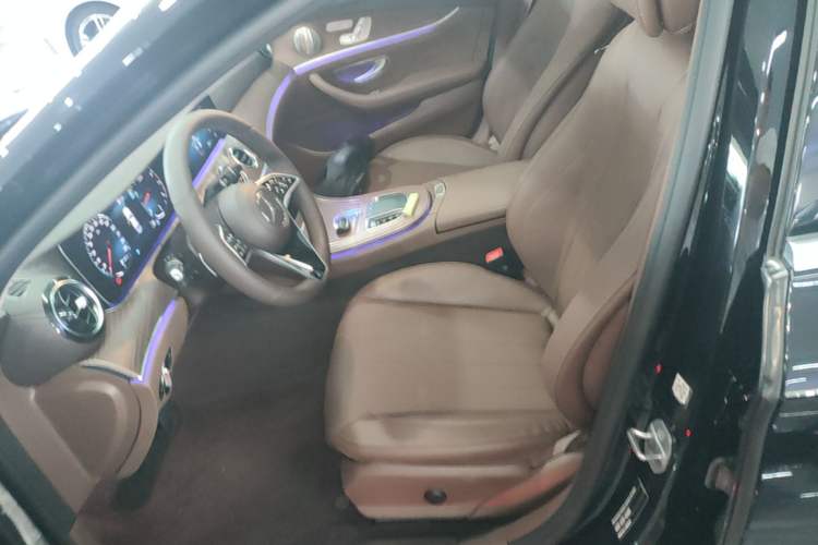 Used Mercedes-Benz E-Class 2023 Updated E 300 L Fashion Edition Left Front Seat