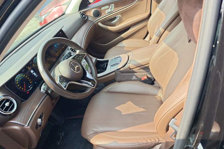 Used Mercedes-Benz E-Class 2023 Updated E 300 L Fashion Edition Left Front Seat