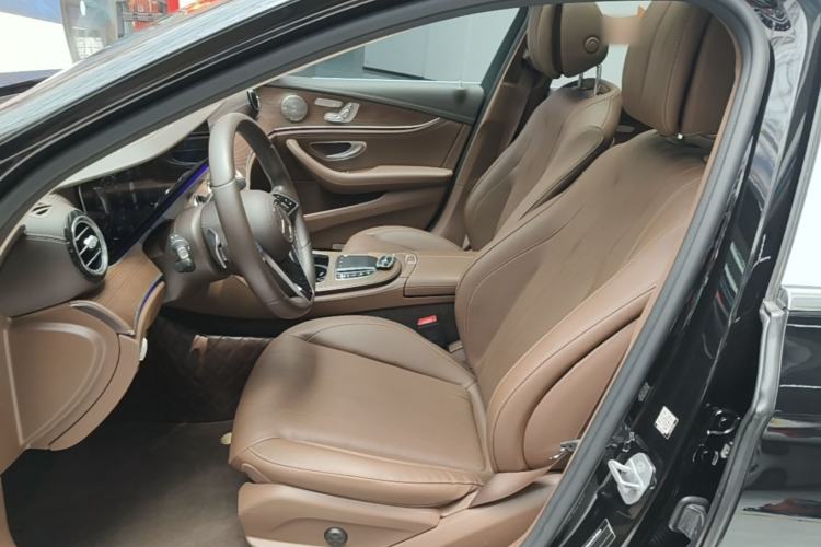 Used Mercedes-Benz E-Class 2023 Updated E 300 L Fashion Edition Left Front Seat