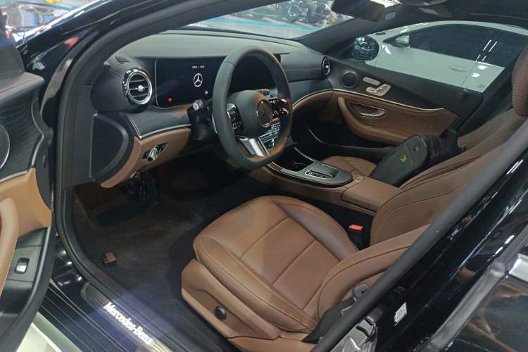 Used Mercedes-Benz E-Class 2023 Restyled E 300 L Sporty and Stylish Edition Left Front Seat