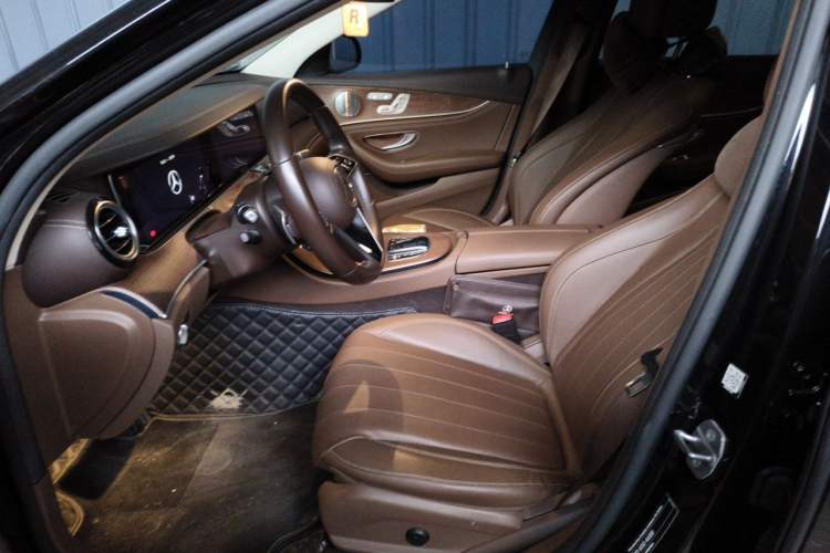 Used Mercedes-Benz E-Class 2023 Updated E 300 L Luxury Edition Left Front Seat