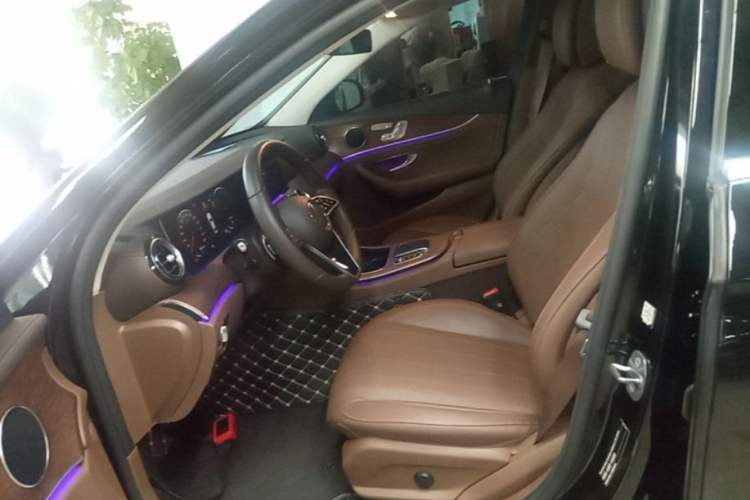 Used Mercedes-Benz E-Class 2023 Updated E 300 L Fashion Edition Left Front Seat