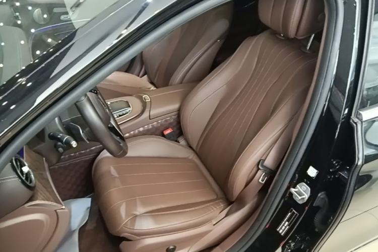 Used Mercedes-Benz E-Class 2023 E 300 L Luxury Model Left Front Seat