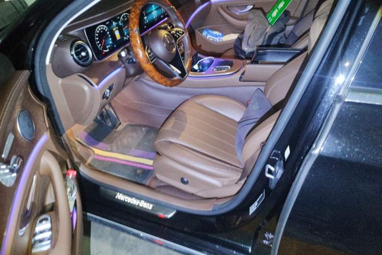 Used Mercedes-Benz E-Class 2023 Updated E 300 L Fashion Edition Left Front Seat