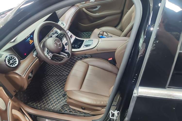 Used Mercedes-Benz E-Class 2023 E 260 L 4MATIC Left Front Seat
