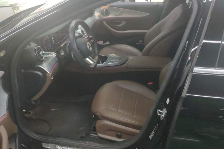 Used Mercedes-Benz E-Class 2023 Restyled E 300 L Sport Luxury Edition Left Front Seat
