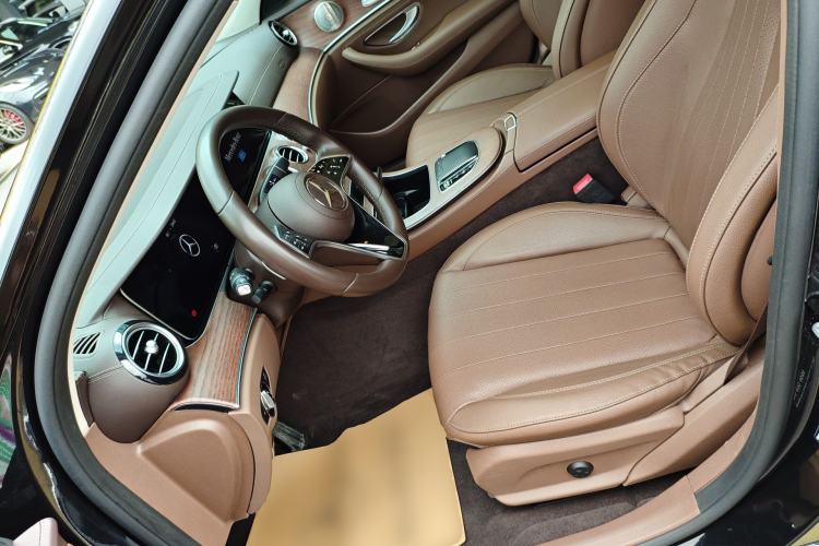 Used Mercedes-Benz E-Class 2023 Updated E 300 L Luxury Edition Left Front Seat