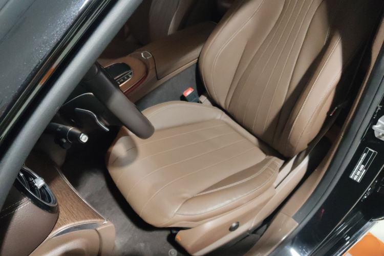 Used Mercedes-Benz E-Class 2023 E 300 L Luxury Model Left Front Seat