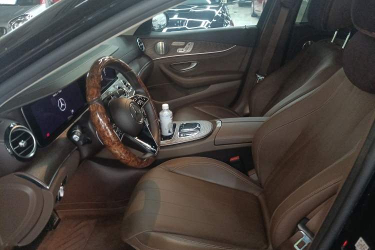 Used Mercedes-Benz E-Class 2023 Updated E 300 L Luxury Edition Left Front Seat