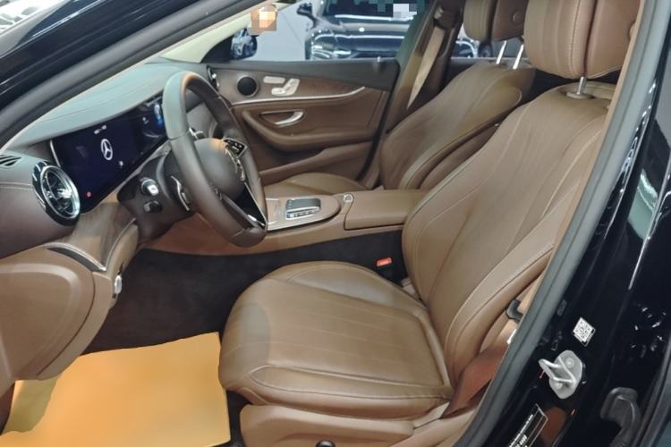 Used Mercedes-Benz E-Class 2023 Updated E 300 L Fashion Edition Left Front Seat