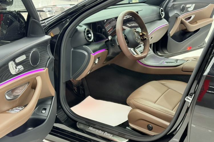 Used Mercedes-Benz E-Class 2023 Restyled E 300 L Sporty and Stylish Edition Left Front Seat