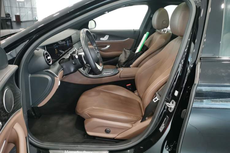 Used Mercedes-Benz E-Class 2023 Restyled E 260 Fashion Sport Edition Left Front Seat
