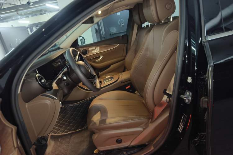 Used Mercedes-Benz E-Class 2023 Updated E 300 L Fashion Edition Left Front Seat